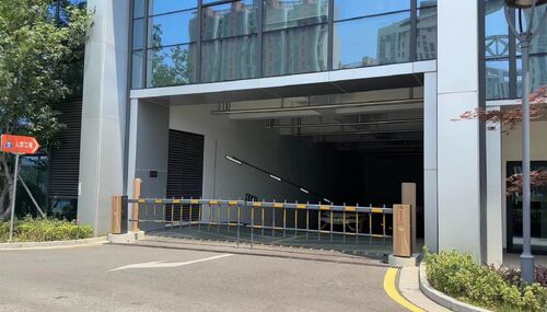 trường hợp công ty mới nhất về DZE4 Barrier Gate for Industrial Park Underground Parking Entrance